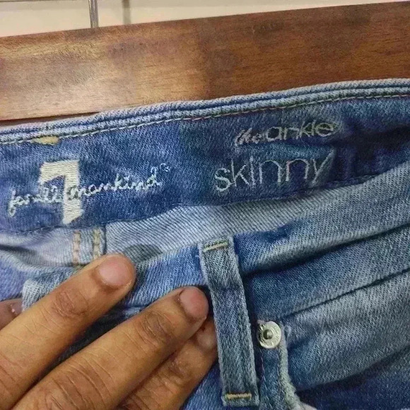 P3005 7famk the ankle skinny size 29 light wash denim distressed - Picture 5 of 6